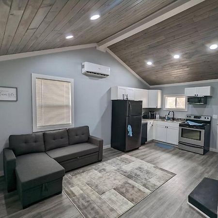 Summerlee Suite - Beautiful Remodeled Farmhouse Oak Hill Bagian luar foto