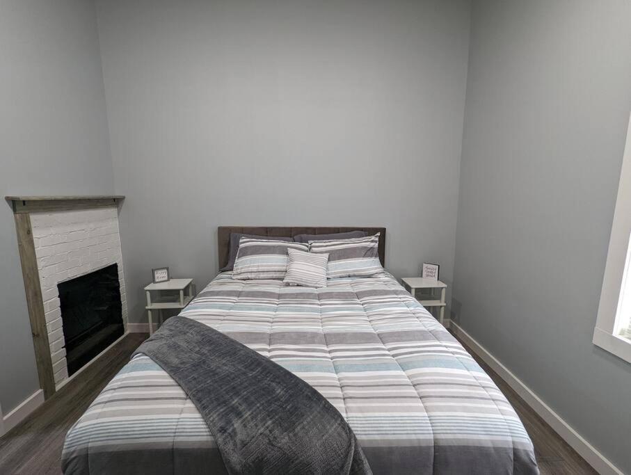 Summerlee Suite - Beautiful Remodeled Farmhouse Oak Hill Bagian luar foto